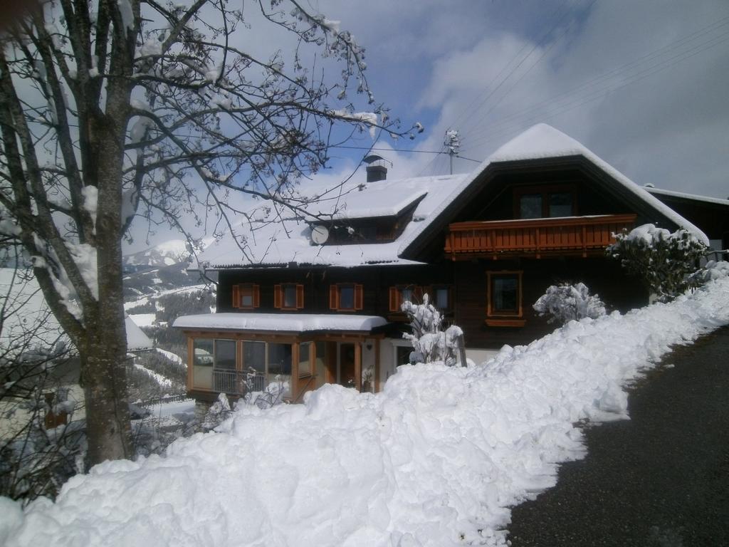 Sportbauernhof - Gasthaus Hochalmblick Krems in Kaernten Exterior photo